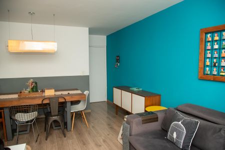 Apartamento à venda com 75m², 3 quartos e 2 vagasSala