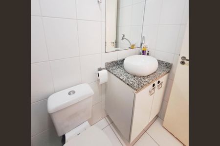 Apartamento para alugar com 60m², 2 quartos e 1 vaga Apartamento para alugar com 60m², 2 quartos e 1 vagaBanheiro