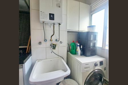 Apartamento para alugar com 60m², 2 quartos e 1 vaga Apartamento para alugar com 60m², 2 quartos e 1 vagaÁrea de Serviço