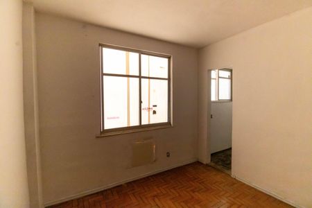 Apartamento à venda com 80m², 2 quartos e 1 vaga Apartamento à venda com 80m², 2 quartos e 1 vagaQuarto