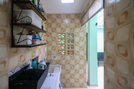 Casa à venda com 167m², 3 quartos e 2 vagasÁrea de Serviço