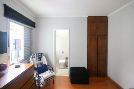 Casa à venda com 167m², 3 quartos e 2 vagasSuíte