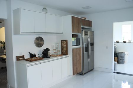 Casa de condomínio para alugar com 355m², 3 quartos e 5 vagasCozinha