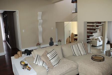 Casa de condomínio para alugar com 355m², 3 quartos e 5 vagasSala 2