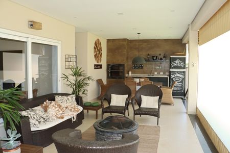 Casa de condomínio para alugar com 355m², 3 quartos e 5 vagasVaranda da Sala 2