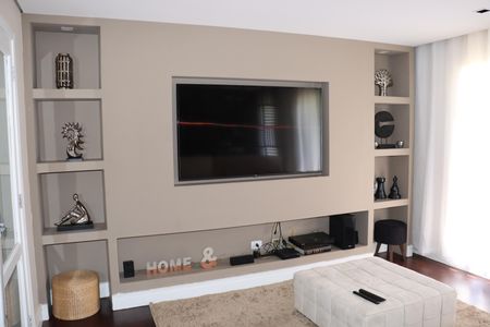 Casa de condomínio para alugar com 355m², 3 quartos e 5 vagasSuíte