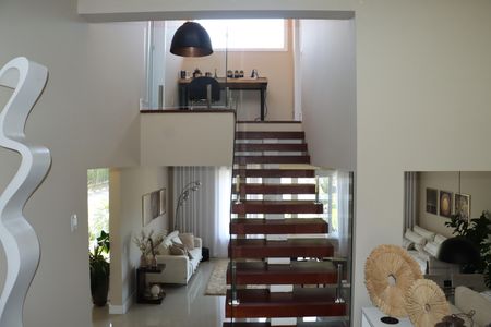 Casa de condomínio para alugar com 355m², 3 quartos e 5 vagasCorredor