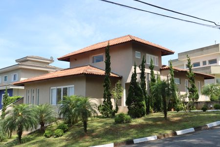 Casa de condomínio para alugar com 355m², 3 quartos e 5 vagasFachada