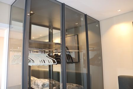 Casa de condomínio para alugar com 355m², 3 quartos e 5 vagasQuarto