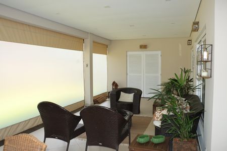 Casa de condomínio para alugar com 355m², 3 quartos e 5 vagasVaranda da Sala 2