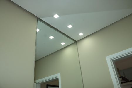 Casa de condomínio para alugar com 355m², 3 quartos e 5 vagasLavabo