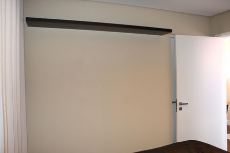 Casa de condomínio para alugar com 355m², 3 quartos e 5 vagasQuarto