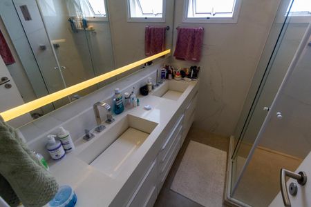 Apartamento à venda com 125m², 3 quartos e 2 vagasBanheiro 2