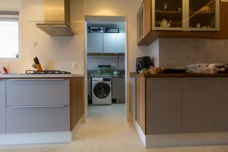 Apartamento à venda com 125m², 3 quartos e 2 vagasCozinha