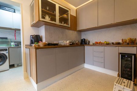Apartamento à venda com 125m², 3 quartos e 2 vagasCozinha