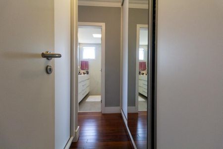 Apartamento à venda com 125m², 3 quartos e 2 vagasQuarto 2