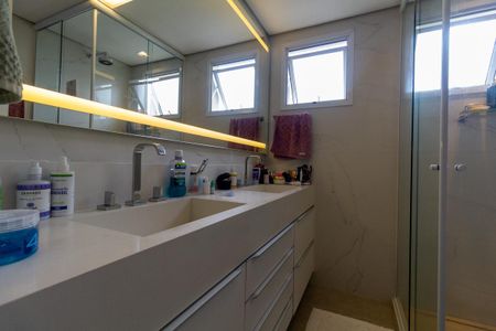 Apartamento à venda com 125m², 3 quartos e 2 vagasBanheiro 2