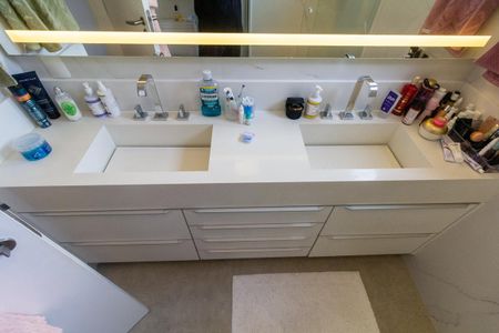 Apartamento à venda com 125m², 3 quartos e 2 vagasBanheiro 2