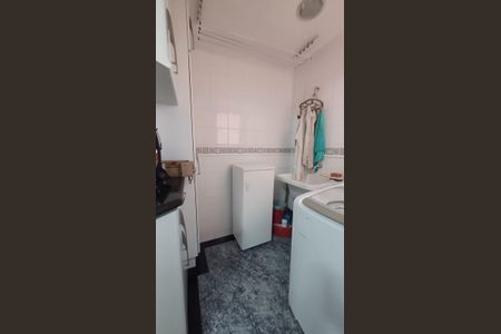 Apartamento à venda com 86m², 3 quartos e 2 vagas Apartamento à venda com 86m², 3 quartos e 2 vagasÁrea de Serviço