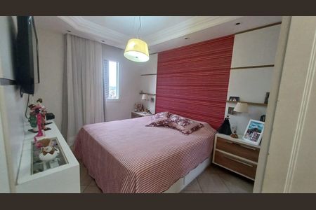 Apartamento à venda com 86m², 3 quartos e 2 vagas Apartamento à venda com 86m², 3 quartos e 2 vagasSuíte
