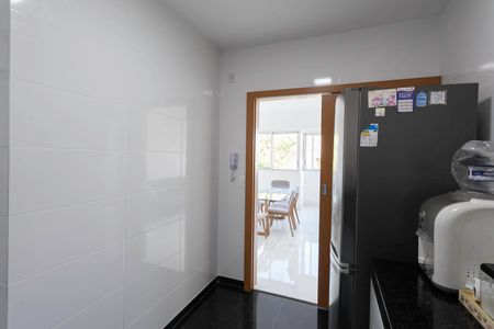 Apartamento à venda com 85m², 3 quartos e 2 vagasCozinha e Área de Serviço