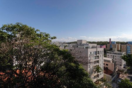 Apartamento à venda com 85m², 3 quartos e 2 vagasQuarto 2 - Vista