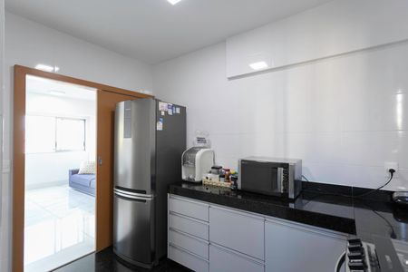 Apartamento à venda com 85m², 3 quartos e 2 vagasCozinha e Área de Serviço