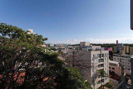 Apartamento à venda com 85m², 3 quartos e 2 vagasQuarto 1 - Vista