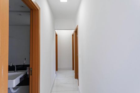 Apartamento à venda com 85m², 3 quartos e 2 vagasCorredor
