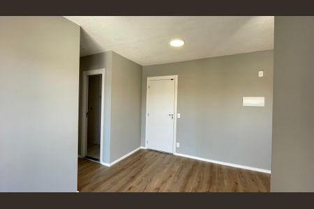 Sala de apartamento para alugar com 2 quartos, 44m² em Santo Cristo, Rio de Janeiro