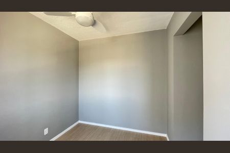 Quarto 1 de apartamento para alugar com 2 quartos, 44m² em Santo Cristo, Rio de Janeiro