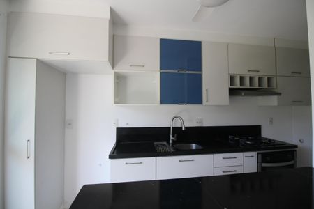 Apartamento para alugar com 79m², 2 quartos e 1 vagaCozinha