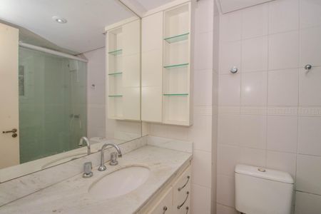 Apartamento à venda com 68m², 1 quarto e 2 vagasBanheiro da Suíte