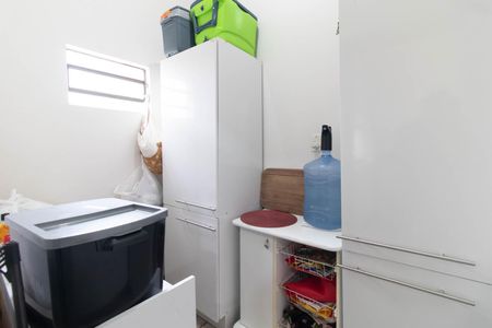 Casa à venda com 300m², 3 quartos e 3 vagasCozinha e Área de Serviço