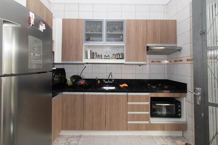 Casa à venda com 300m², 3 quartos e 3 vagasCozinha e Área de Serviço