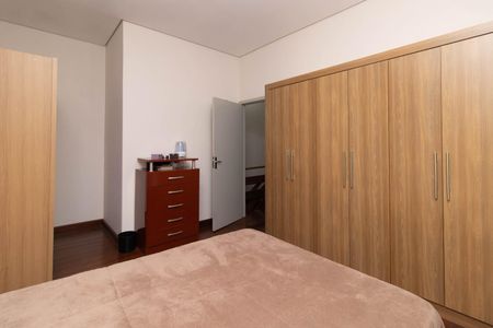 Casa à venda com 300m², 3 quartos e 3 vagasQuarto 1