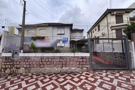 Casa à venda com 300m², 3 quartos e 3 vagasFachada