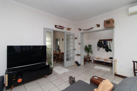 Sala de casa à venda com 3 quartos, 300m² em Partenon, Porto Alegre