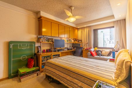 Apartamento à venda com 168m², 4 quartos e 2 vagas Apartamento à venda com 168m², 4 quartos e 2 vagasQuarto 1