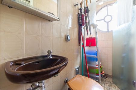 Apartamento à venda com 168m², 4 quartos e 2 vagas Apartamento à venda com 168m², 4 quartos e 2 vagasÁrea de serviço