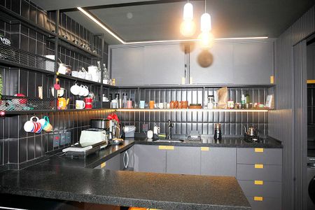 Apartamento para alugar com 211m², 3 quartos e 3 vagasCozinha e Área de Serviço