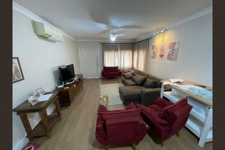 Sala de TV de casa à venda com 3 quartos, 120m² em Santo Andre, São Leopoldo