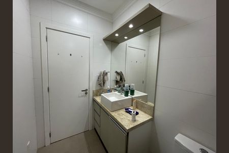 Casa à venda com 120m², 3 quartos e 3 vagas Casa à venda com 120m², 3 quartos e 3 vagasBanheiro da Suíte 1