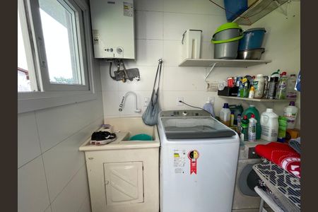 Casa à venda com 120m², 3 quartos e 3 vagas Casa à venda com 120m², 3 quartos e 3 vagasÁrea de Serviço