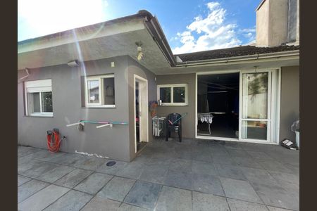 Casa à venda com 120m², 3 quartos e 3 vagas Casa à venda com 120m², 3 quartos e 3 vagasQuintal