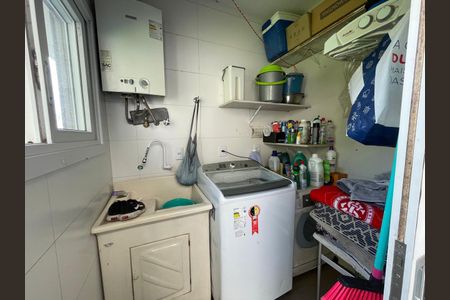 Casa à venda com 120m², 3 quartos e 3 vagas Casa à venda com 120m², 3 quartos e 3 vagasÁrea de Serviço