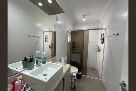 Casa à venda com 120m², 3 quartos e 3 vagas Casa à venda com 120m², 3 quartos e 3 vagasBanheiro da Suíte 1