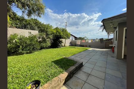 Casa à venda com 120m², 3 quartos e 3 vagas Casa à venda com 120m², 3 quartos e 3 vagasQuintal