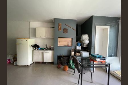 Casa à venda com 120m², 3 quartos e 3 vagas Casa à venda com 120m², 3 quartos e 3 vagasÁrea comum - Churrasqueira