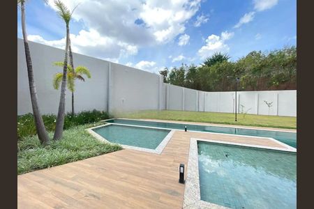 Apartamento para alugar com 60m², 2 quartos e 1 vagaÁrea comum - Piscina